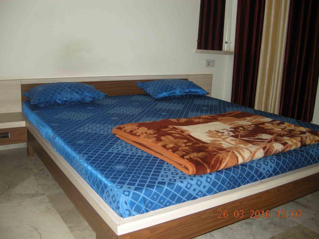 Sadhna Guest House Бхопал Экстерьер фото
