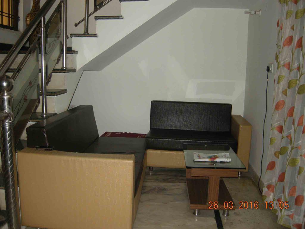 Sadhna Guest House Бхопал Экстерьер фото